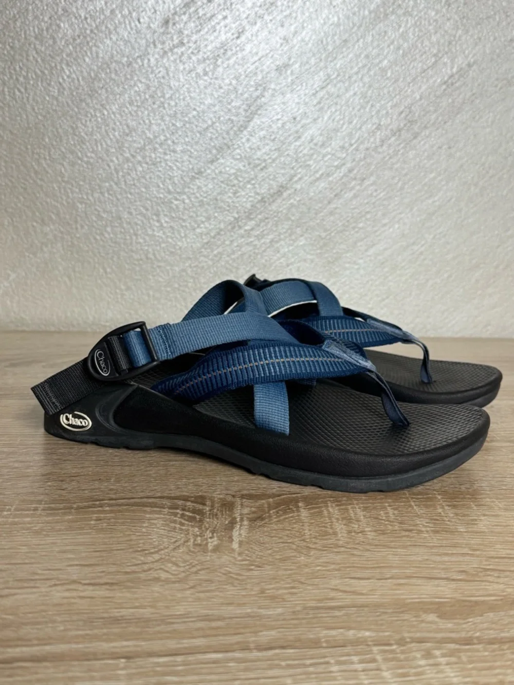 Chaco Hipthong Sandal - Men's Size 8 Women’s 9 Blue